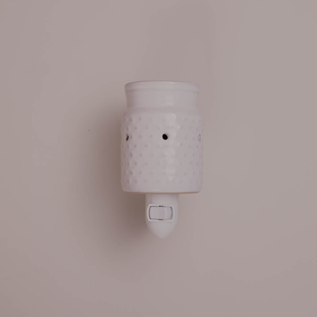 White PlugIn Fragrance Warmer Antique Candle Co.®️ Antique Candle Co. Wholesale
