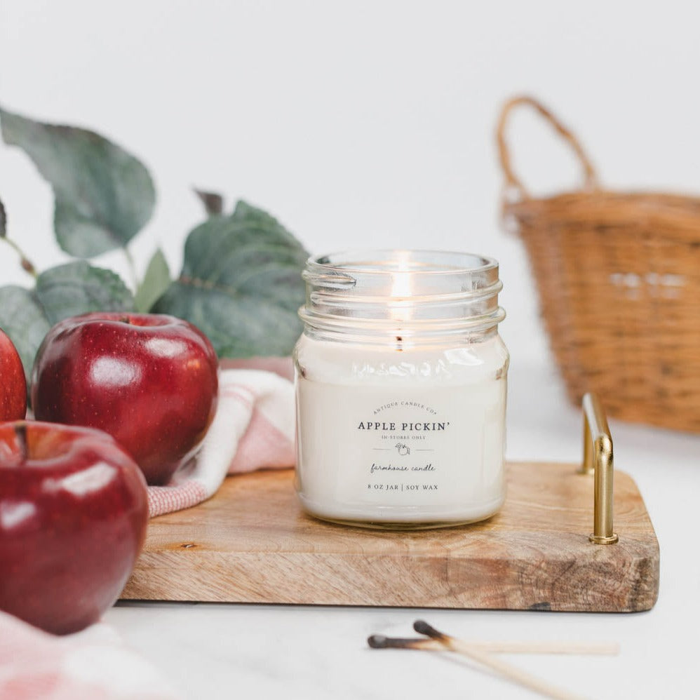 Apple Pickin 8 oz candle